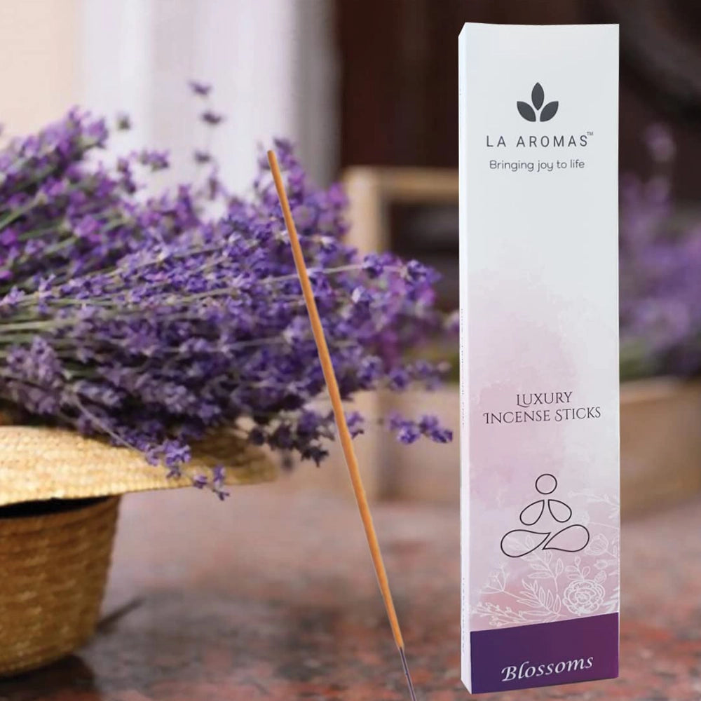La Aromas Blossoms Refreshing Lavender Agarbatti 2
