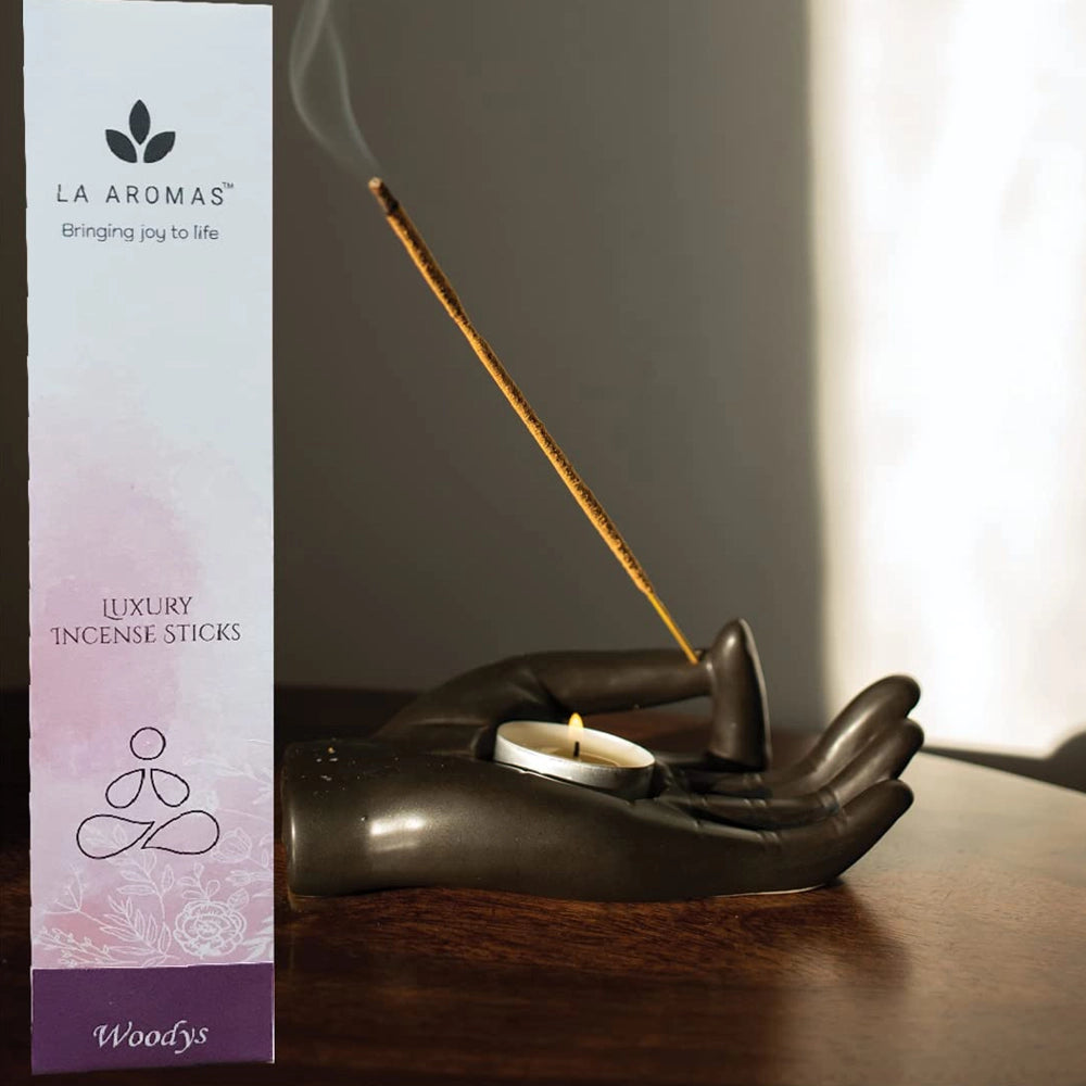 La Aromas woody Agarbatti.3