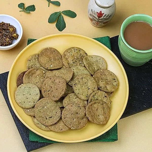 Snaqary Methi Bajra puri-3