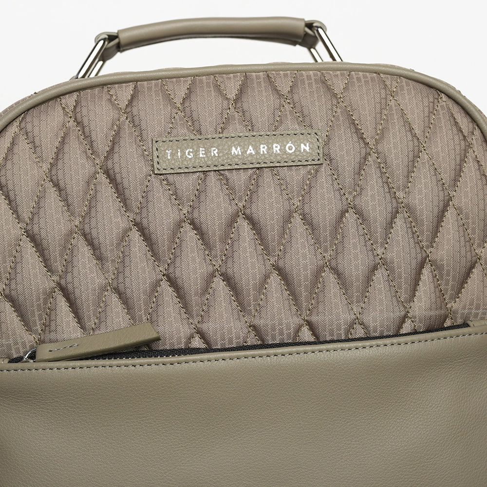 TM D Back Grey 055-5