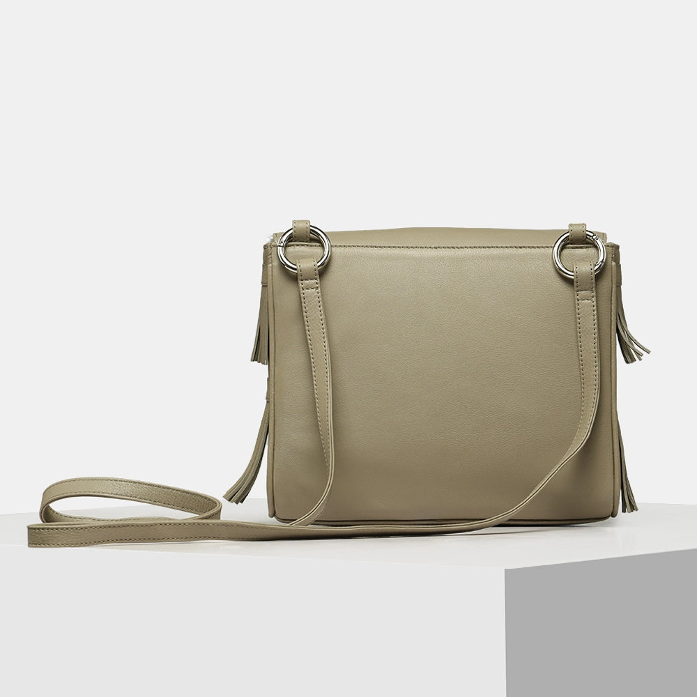 TM E my fringe Grey 070-3