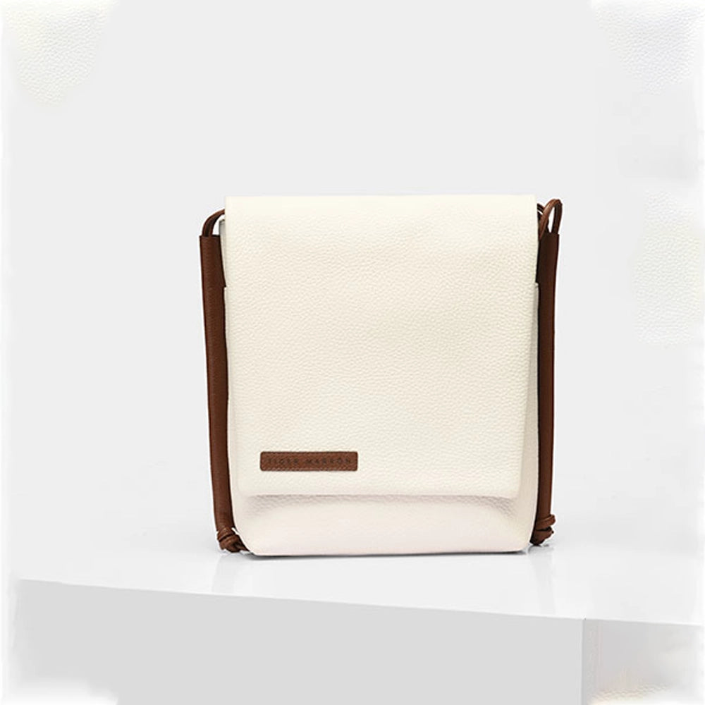 TM W White dark brown 018-4